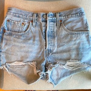 Levi’s shorts